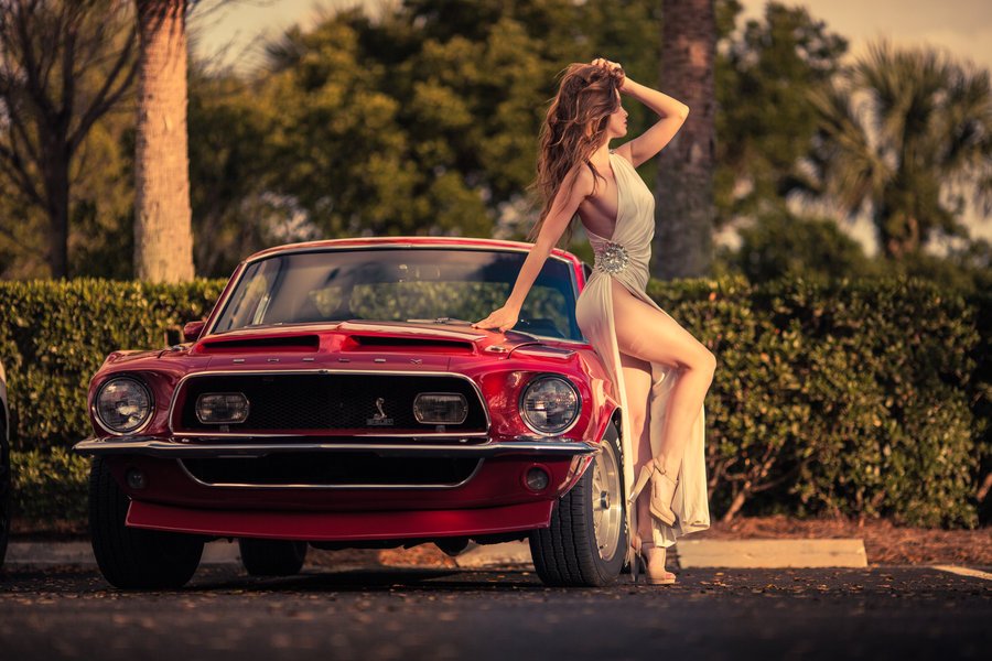 girls_and_cars_29.jpg