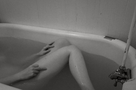 girls_in_bathtubs_50.jpg