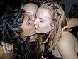 kissing_girls_036.jpg