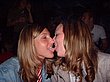 kissing_girls_048.jpg