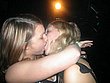 kissing_girls_079.jpg