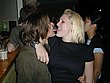 kissing_girls_093.jpg