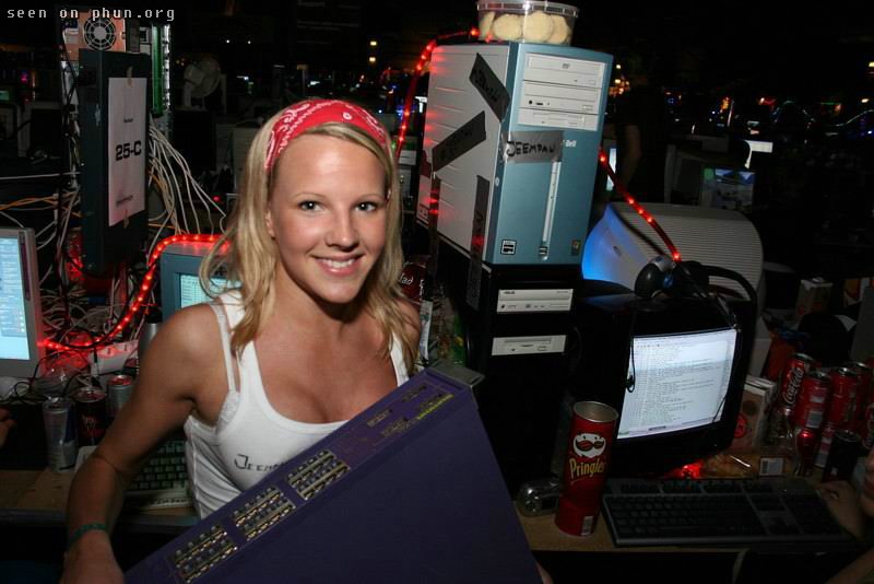 http://www.phun.org/specials/girls_with_hardware/girls_with_hardware_01.jpg