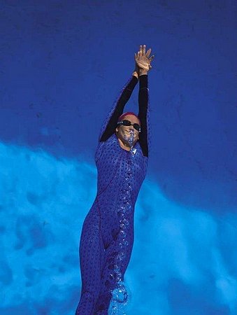 one_piece_swimsuits_28.jpg