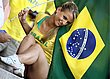 sexy_soccer_fans_08.jpg