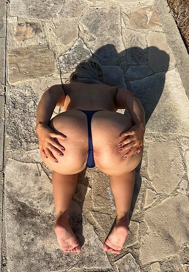 bonus_butts_15099.jpg