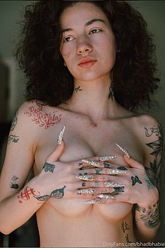 bhad_bhabie_01.jpg bhad_bhabie_01.jpg