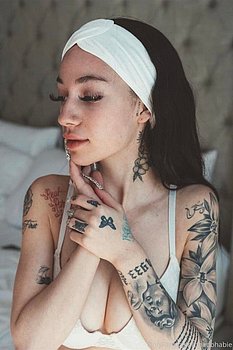 bhad_bhabie_04.jpg bhad_bhabie_04.jpg