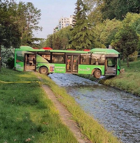 23890.jpg