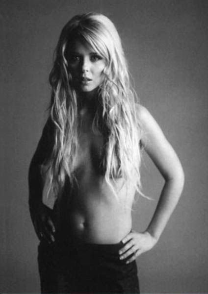 Tara Reid Nude Photos Of The Legendary American Pie Actress Updated 2020